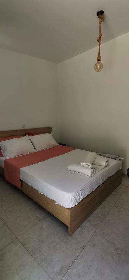 Escape Hotel Нидри Екстериор снимка
