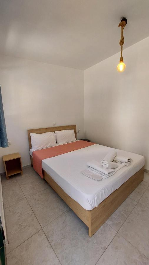 Escape Hotel Нидри Екстериор снимка